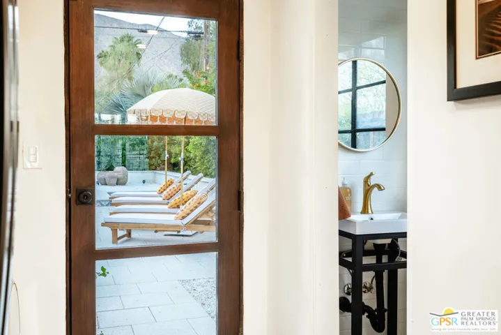625 S Camino Real, Palm Springs, California 92264