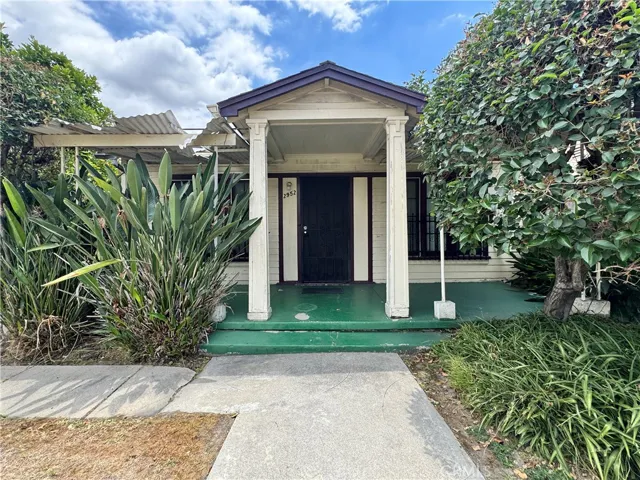 2952 W Shorb Street, Alhambra, California 91803