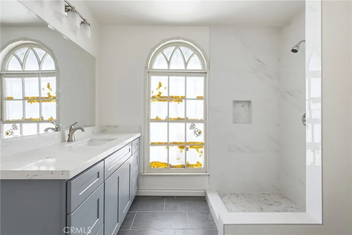 3820 Sawtelle