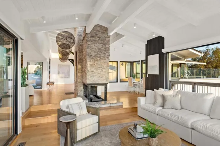 20550 Buena Monte Drive, San Jose, California 95120