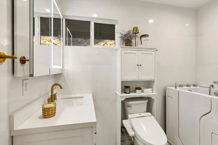 20550 Buena Monte Drive, San Jose, California 95120