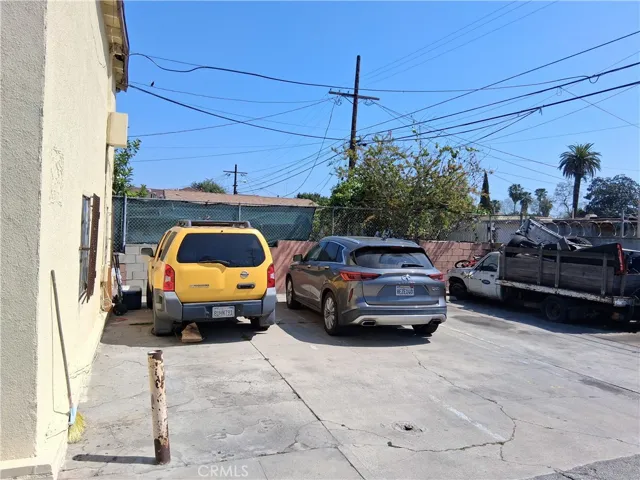626 W Century, Los Angeles, California 90044