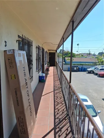 626 W Century, Los Angeles, California 90044