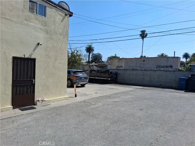 626 W Century, Los Angeles, California 90044