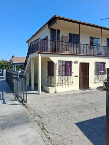 626 W Century, Los Angeles, California 90044
