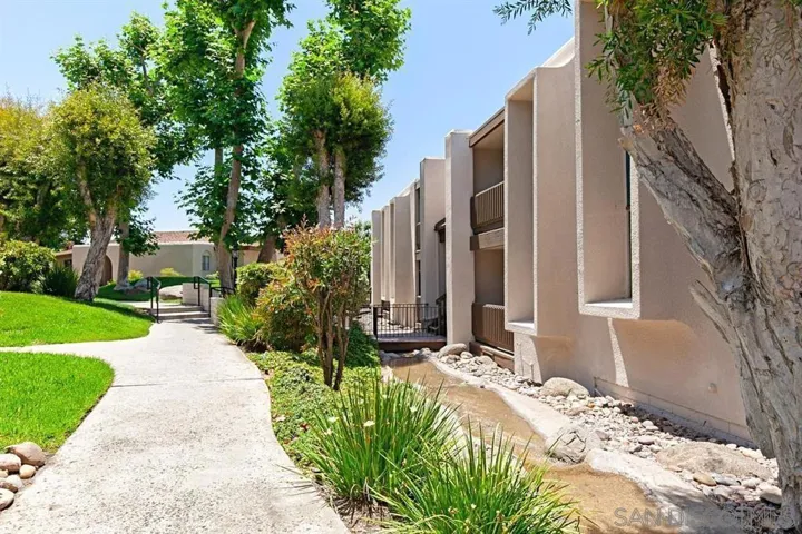 5350 Baltimore Dr. 12, La Mesa, California 91942