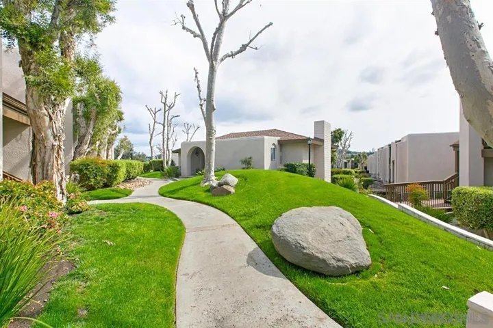 5350 Baltimore Dr. 12, La Mesa, California 91942