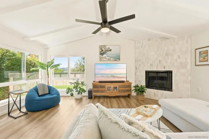 5444 Princess View, San Diego, California 92120