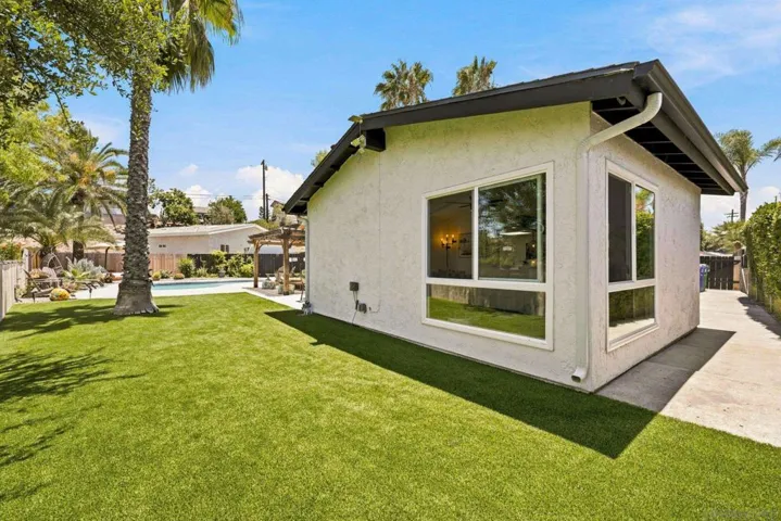 5444 Princess View, San Diego, California 92120