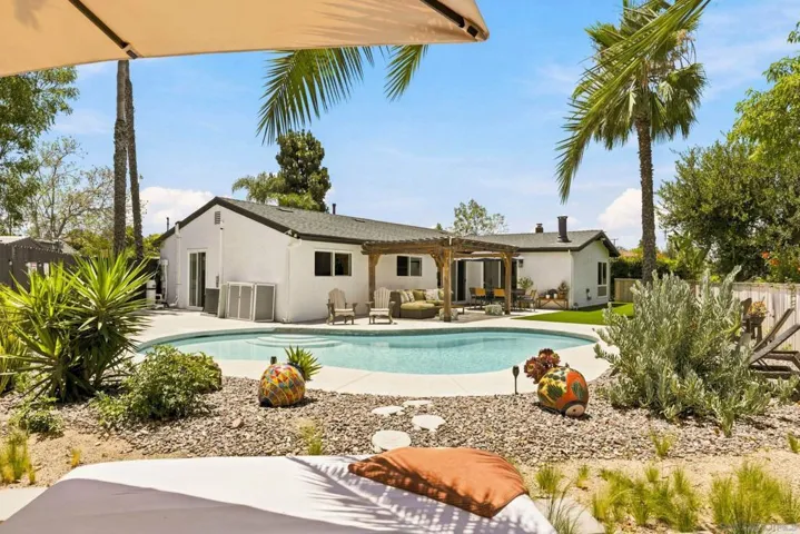 5444 Princess View, San Diego, California 92120
