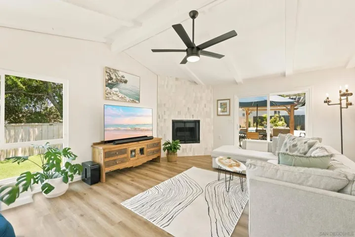 5444 Princess View, San Diego, California 92120