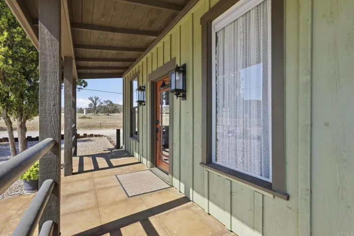 1077 Montecito Way, Ramona, California 92065