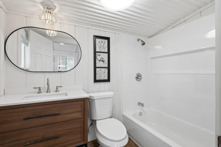 1077 Montecito Way, Ramona, California 92065