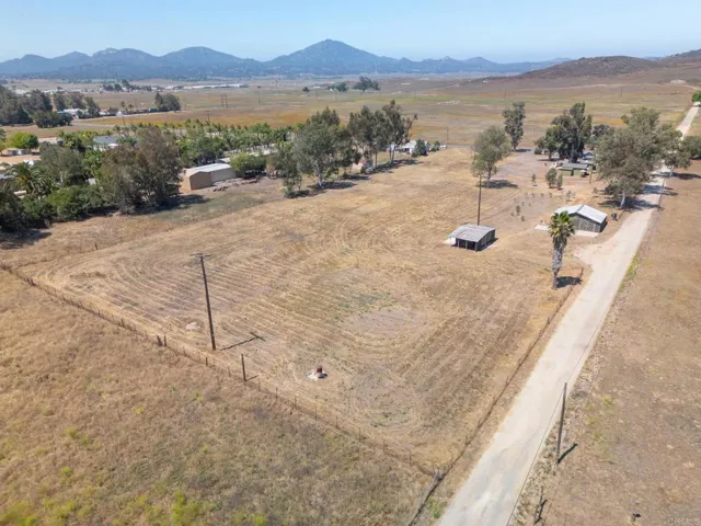 1077 Montecito Way, Ramona, California 92065