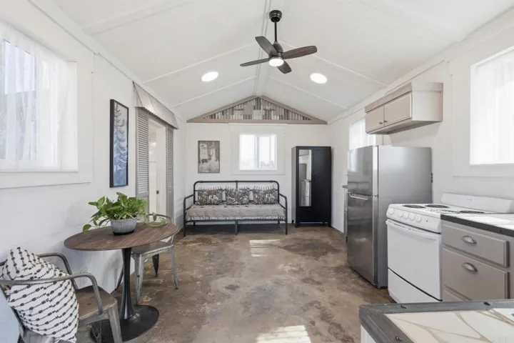 1077 Montecito Way, Ramona, California 92065