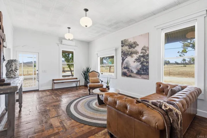 1077 Montecito Way, Ramona, California 92065