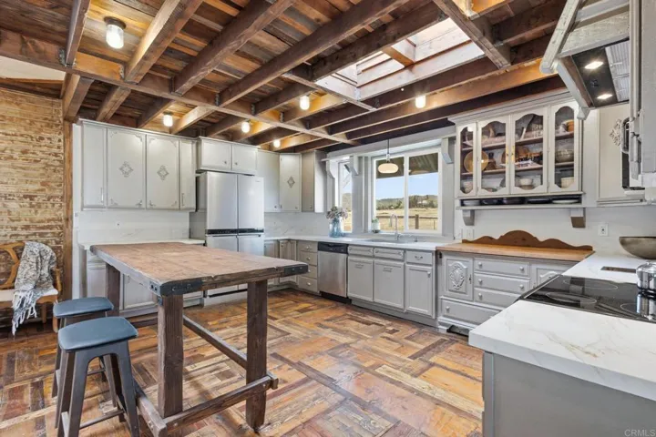 1077 Montecito Way, Ramona, California 92065