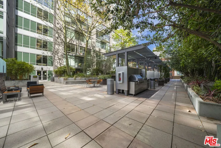 1100 S Hope Street 716, Los Angeles, California 90015