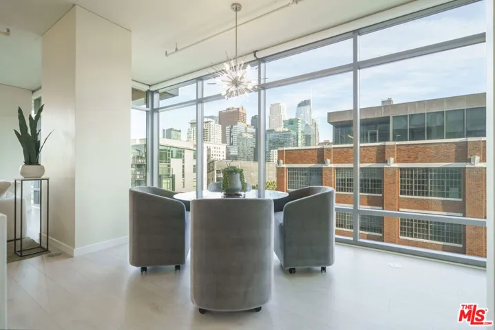 1100 S Hope Street 716, Los Angeles, California 90015