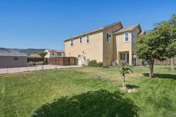 276 Copperleaf Lane, San Juan Bautista, California 95045