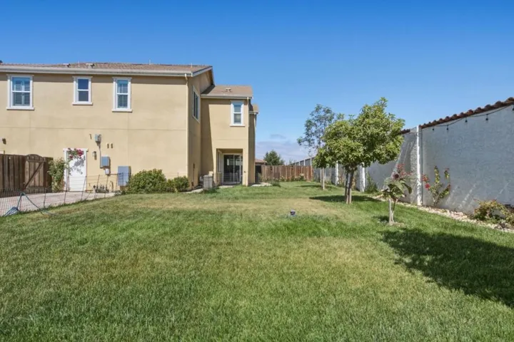 276 Copperleaf Lane, San Juan Bautista, California 95045