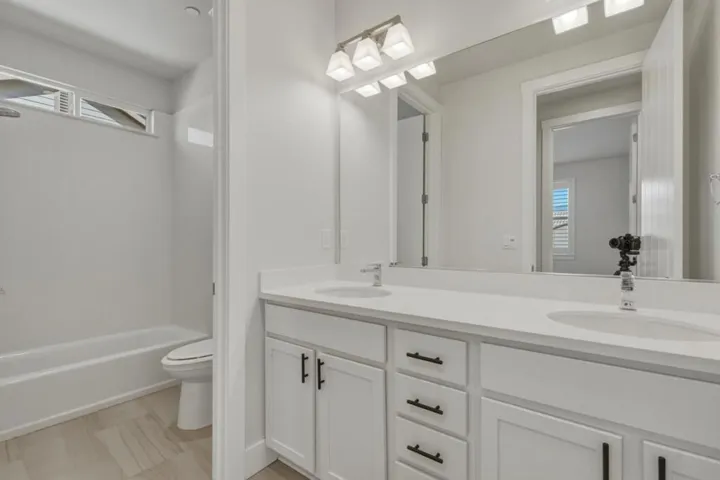 276 Copperleaf Lane, San Juan Bautista, California 95045