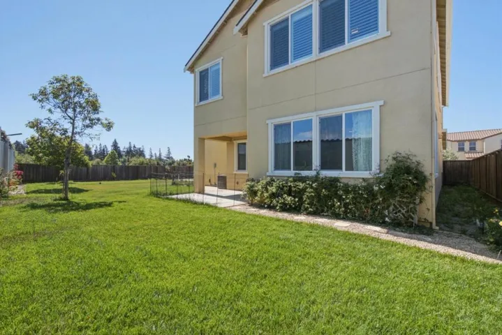 276 Copperleaf Lane, San Juan Bautista, California 95045