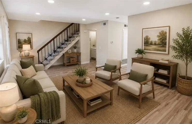 Virtually staged