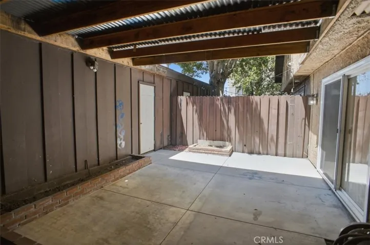 7509 Winnetka Ave, Winnetka, California 91306