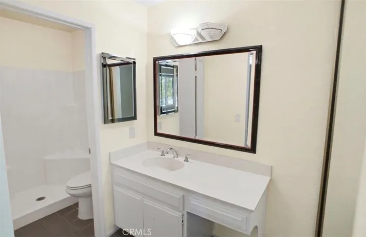 7509 Winnetka Ave, Winnetka, California 91306