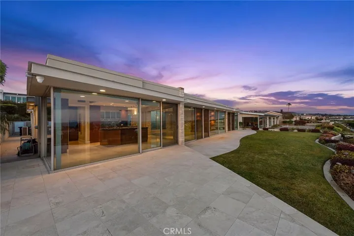 2801 Setting Sun, Corona Del Mar, California 92625