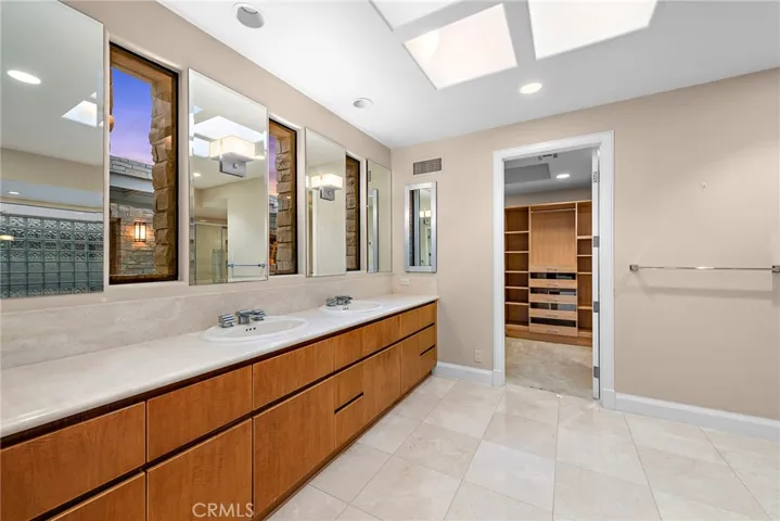 2801 Setting Sun, Corona Del Mar, California 92625