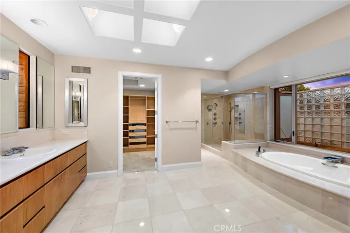 2801 Setting Sun, Corona Del Mar, California 92625