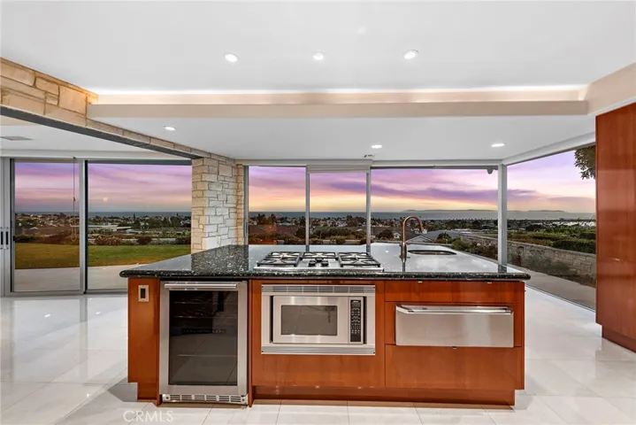2801 Setting Sun, Corona Del Mar, California 92625