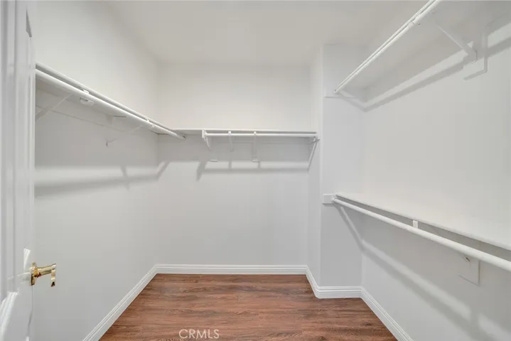 Master bedroom Walk-In Closet