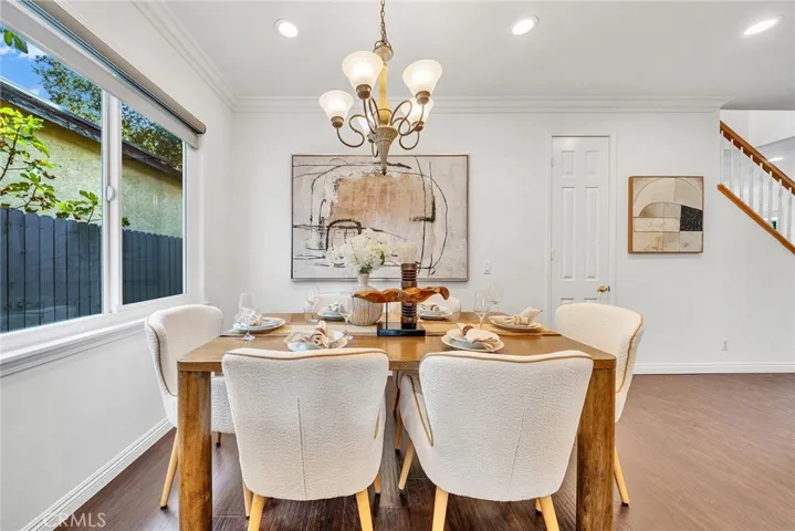 Dinning area in Living Room