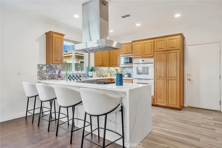 270 Grand Avenue, Monrovia, California 91016