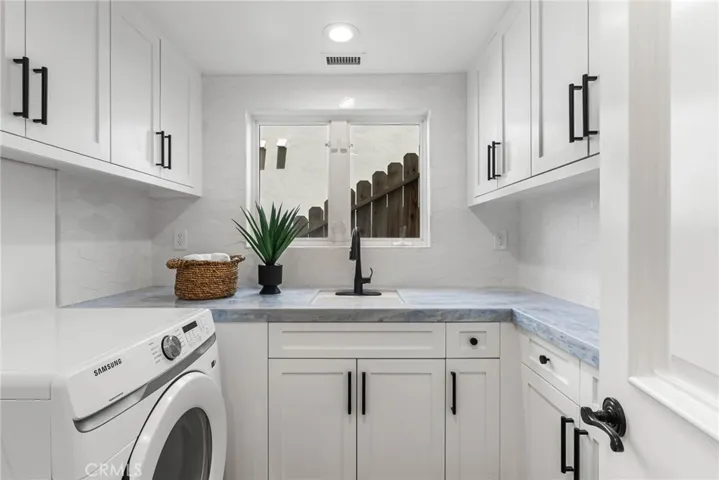 2508 Ocean Boulevard, Corona Del Mar, California 92625