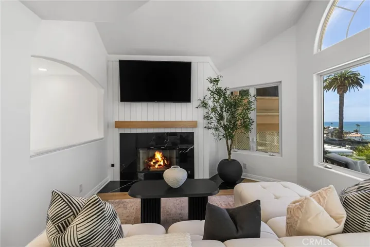 2508 Ocean Boulevard, Corona Del Mar, California 92625