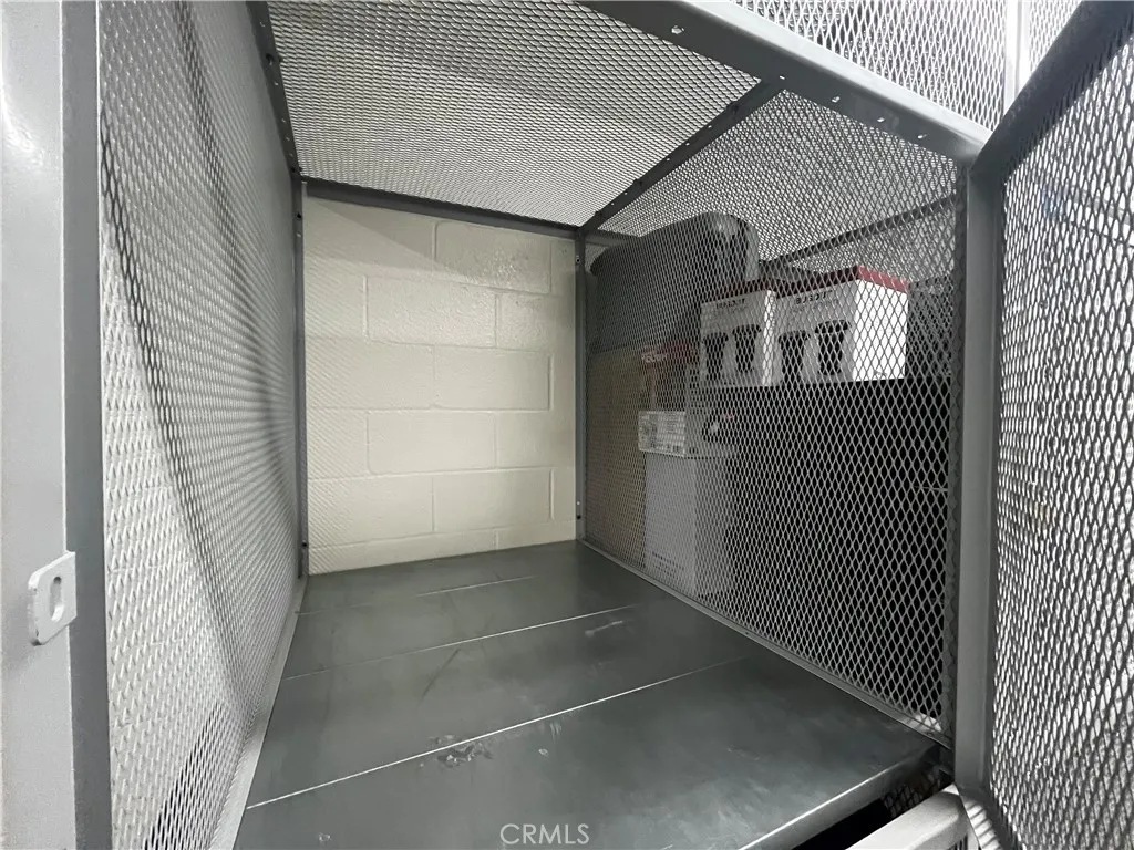 Convenient clean storage