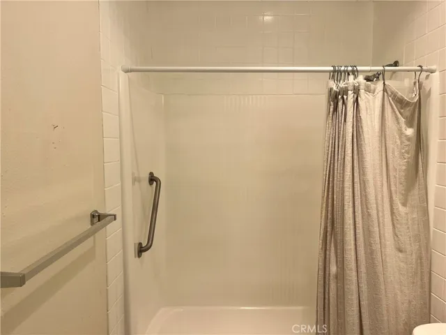 Tub/shower combo