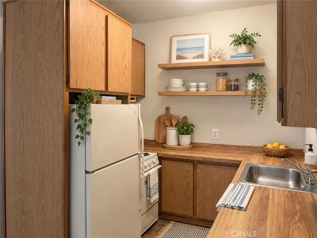 Virtually staged kitchen