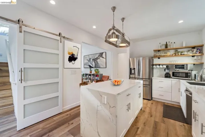 384 Euclid Ave, Oakland, California 94610