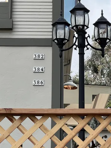384 Euclid Ave, Oakland, California 94610