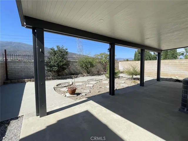 15096 Fox Ridge Drive, Fontana, California 92336