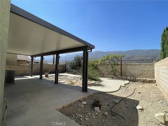 15096 Fox Ridge Drive, Fontana, California 92336