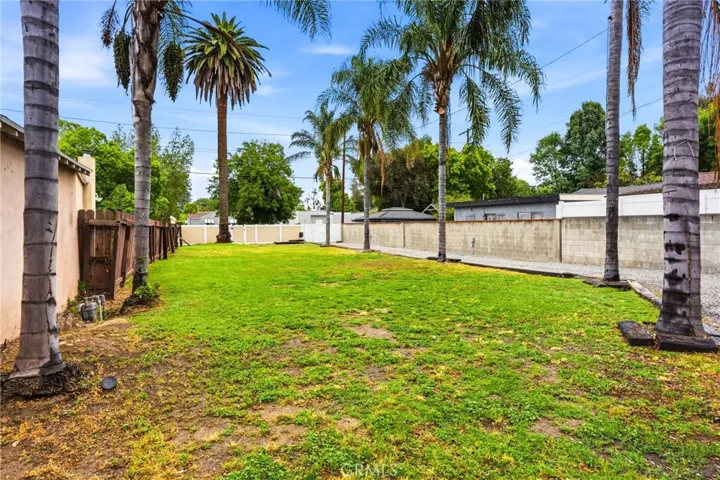 7015 Amigo, Reseda, California 91335