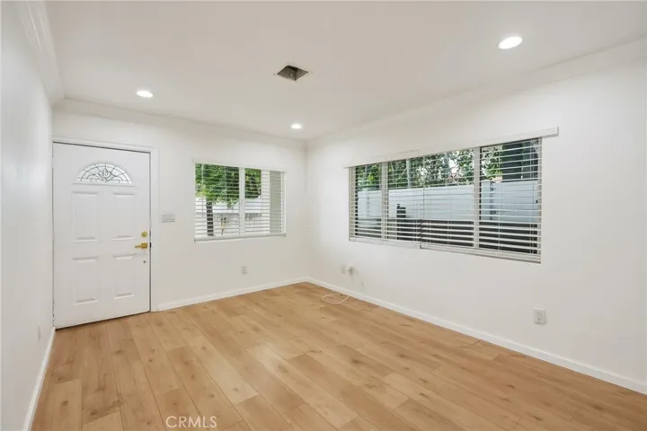 7015 Amigo, Reseda, California 91335