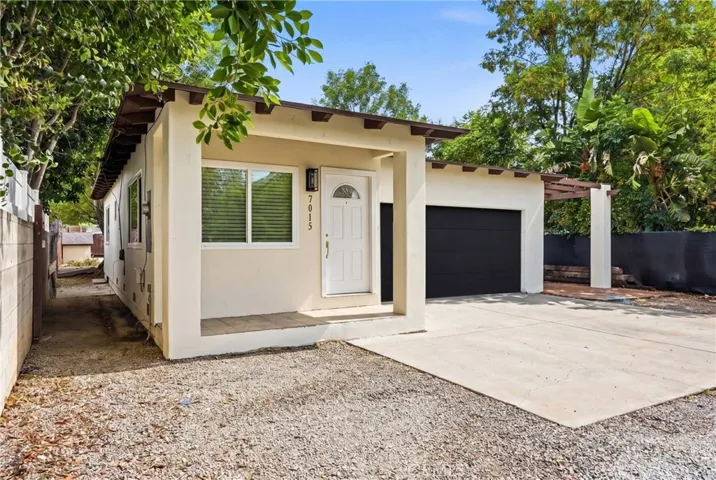 7015 Amigo, Reseda, California 91335