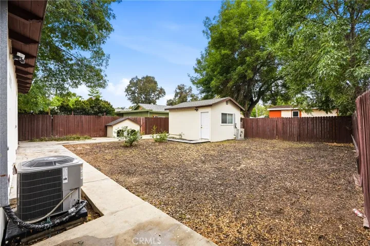 7015 Amigo, Reseda, California 91335